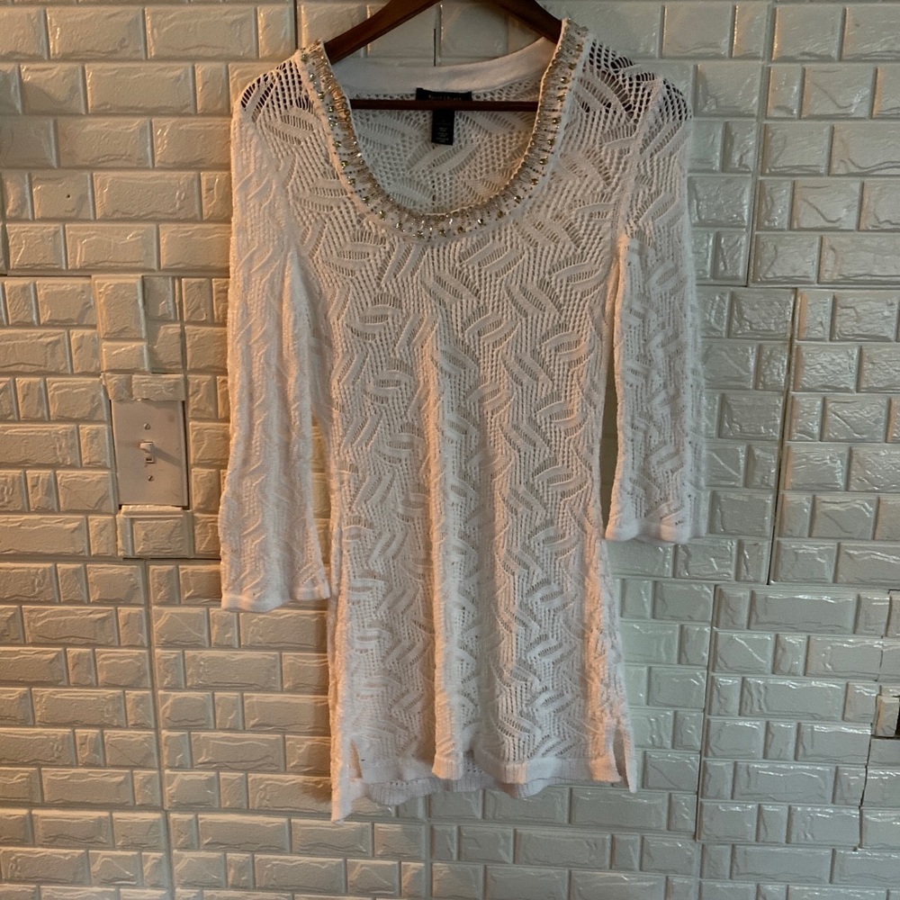 White & Black womans knitted blouse 34 x 15 77% Cotton 23% Rayon